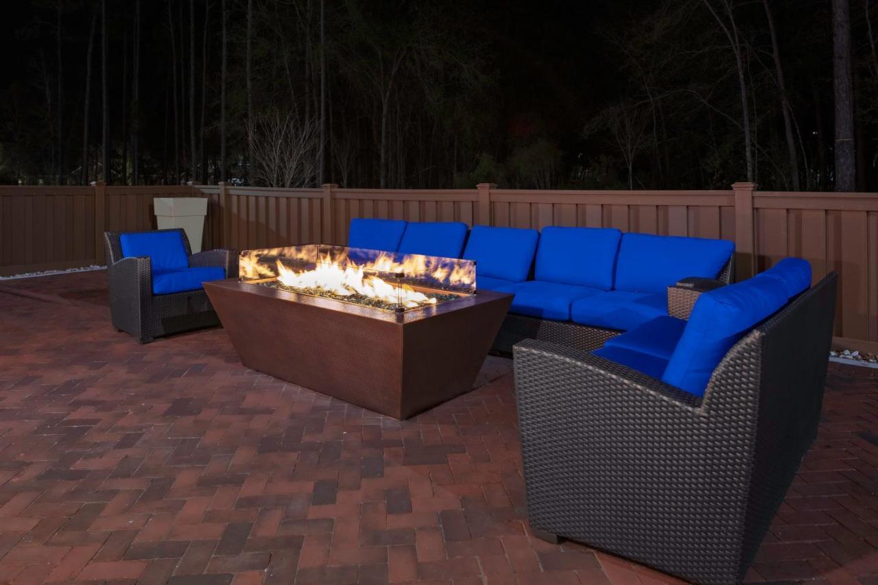Holiday Inn Express & Suites Wilmington West - Medical Park By Ihg Exteriör bild
