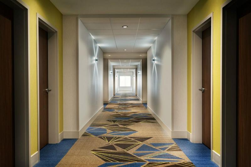 Holiday Inn Express & Suites Wilmington West - Medical Park By Ihg Exteriör bild