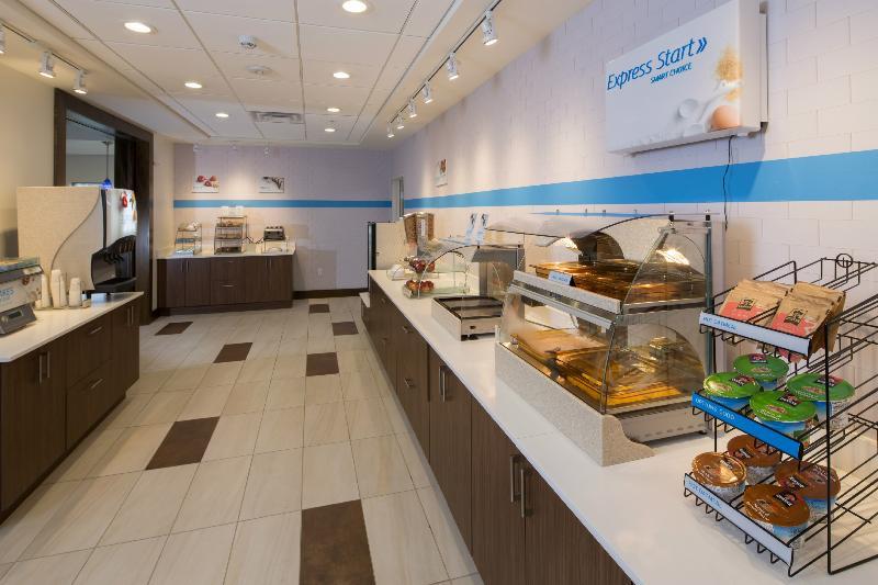 Holiday Inn Express & Suites Wilmington West - Medical Park By Ihg Exteriör bild