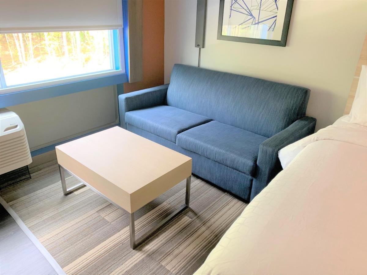 Holiday Inn Express & Suites Wilmington West - Medical Park By Ihg Exteriör bild